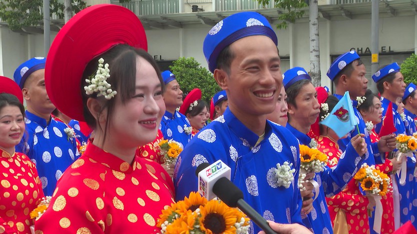 Rộn ràng lễ cưới tập thể của 50 cặp đôi công nhân ở TP. Hồ Chí Minh- Ảnh 10.