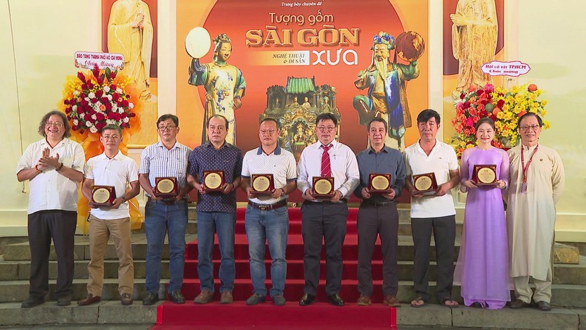 Tôn vinh nghệ thuật tượng gốm Sài Gòn xưa tại Bảo tàng Lịch sử TP. Hồ Chí Minh- Ảnh 1.