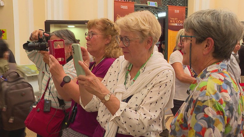 Tôn vinh nghệ thuật tượng gốm Sài Gòn xưa tại Bảo tàng Lịch sử TP. Hồ Chí Minh- Ảnh 2.