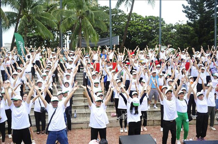 Năng lượng khỏe lan tỏa từ phố biển Vũng Tàu - Ảnh 1.