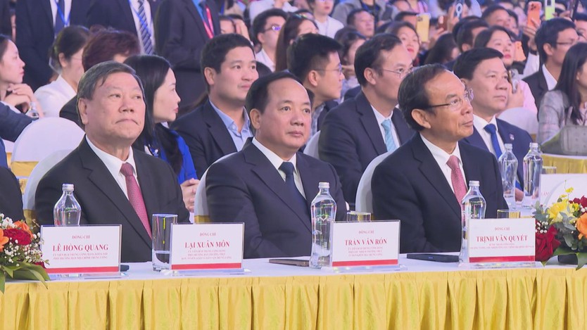 Hội chợ Mùa thu 2025 thu hút người dân tham gia tại Hà Nội- Ảnh 3.
