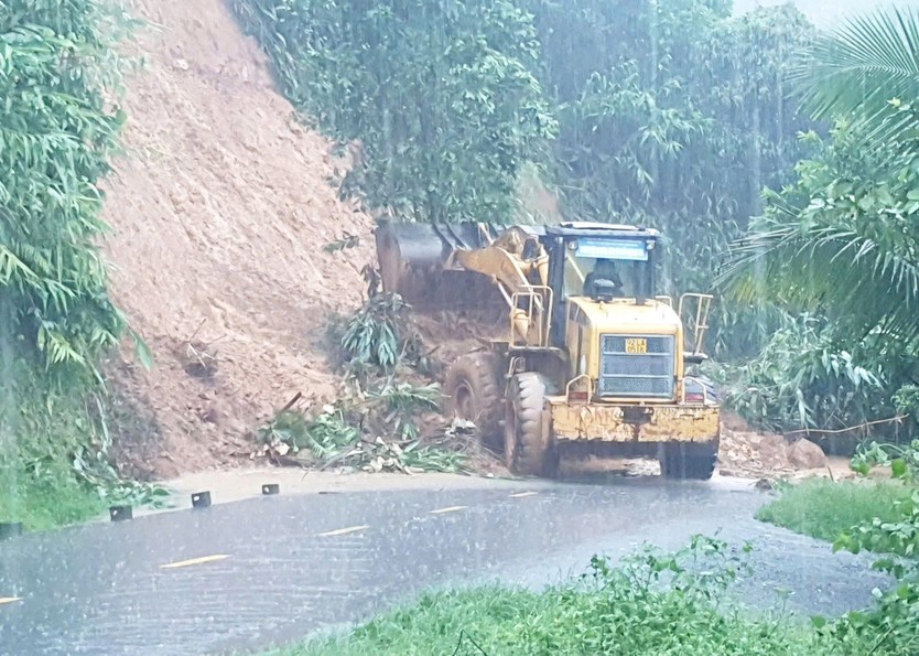 Xã, phường ở Đà Nẵng được tự quyết cho học sinh nghỉ học tránh mưa lũ - Ảnh 2.