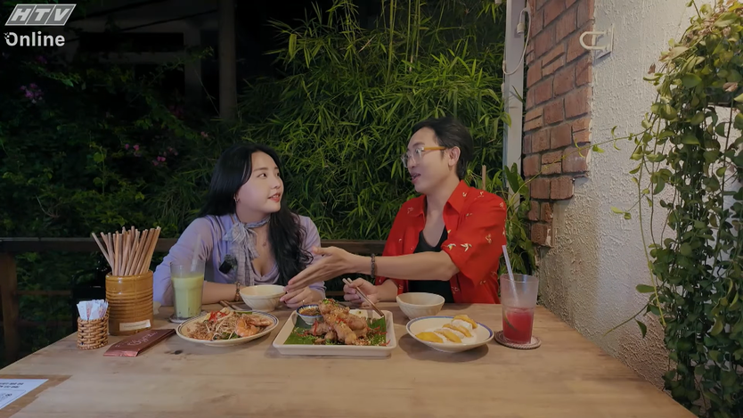 Hỷ Khí Dương Dương trầm trồ trước sự ga-lăng của Năm Chà - Quán ăn hạnh phúc - Ảnh 8.