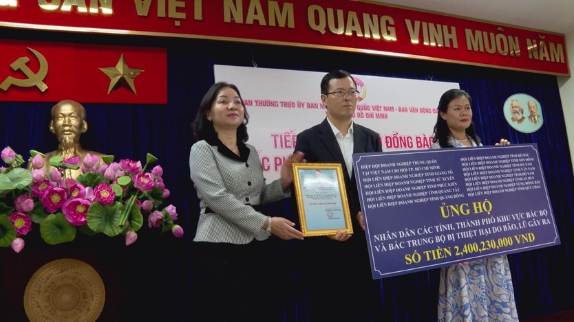 TP. Hồ Chí Minh: Tiếp nhận hơn 10 tỷ đồng ủng hộ đồng bào miền Trung- Ảnh 1.