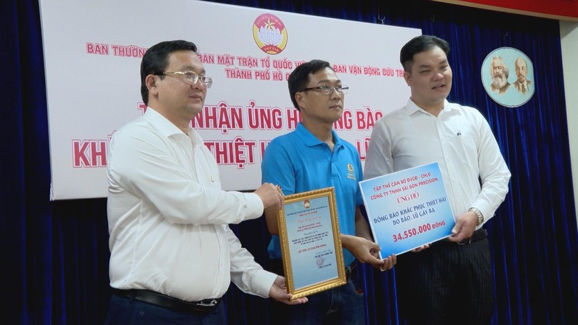 TP. Hồ Chí Minh: Tiếp nhận hơn 10 tỷ đồng ủng hộ đồng bào miền Trung- Ảnh 3.