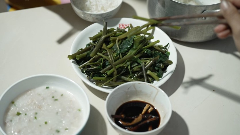 Mẫn Thi: Cô học trò nhỏ khiến trường quay rơi nước mắt - Mái ấm gia đình Việt- Ảnh 8.
