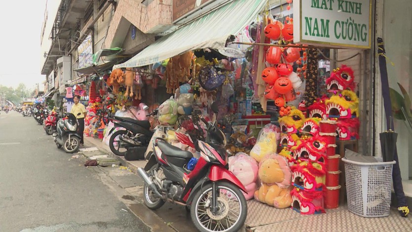 Chương trình 60 Giây ngày 31/10/2025 I TP. Hồ Chí Minh thay đổi quy định thi học sinh giỏi sau sáp nhập - Ảnh 2.