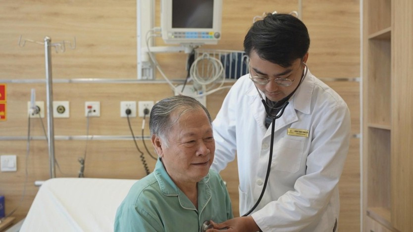Bước tiến trong hỗ trợ bệnh nhân xơ vữa động mạch tái phát - Ảnh 1.