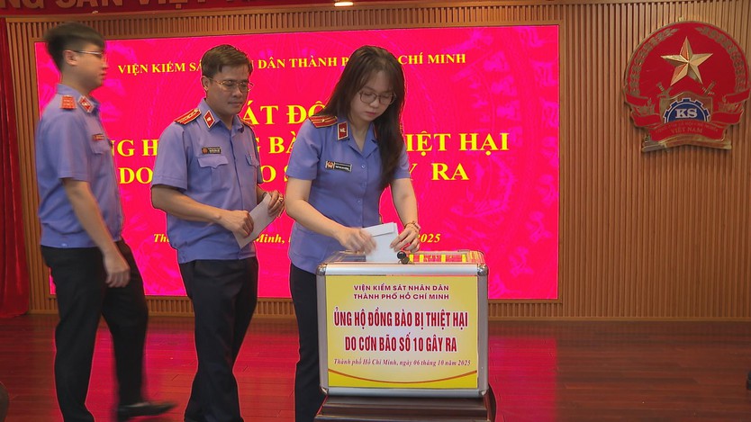 Viện kiểm sát TP. Hồ Chí Minh chung tay ủng hộ người dân bị bão lũ - Ảnh 5.