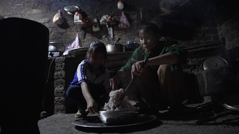 Chuyện của Chi Yên: Cô bé lớp 8 chỉ cao 1m1, nặng 15kg - Ảnh 5.