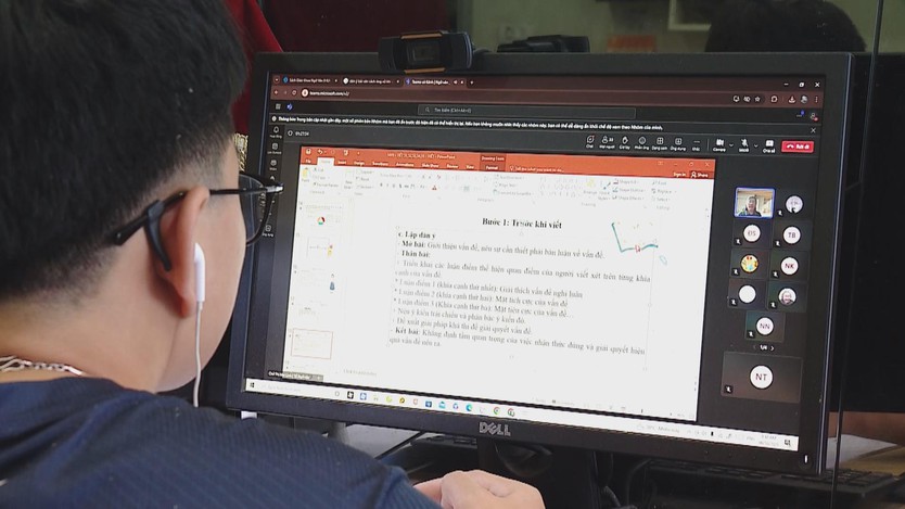 Nhiều trường tại Hà Nội học online phòng tránh bão số 11 - Ảnh 4.