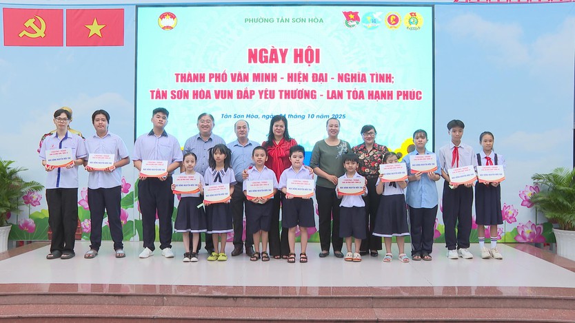 Ngày hội “Thành phố văn minh - hiện đại - nghĩa tình” - Ảnh 6.