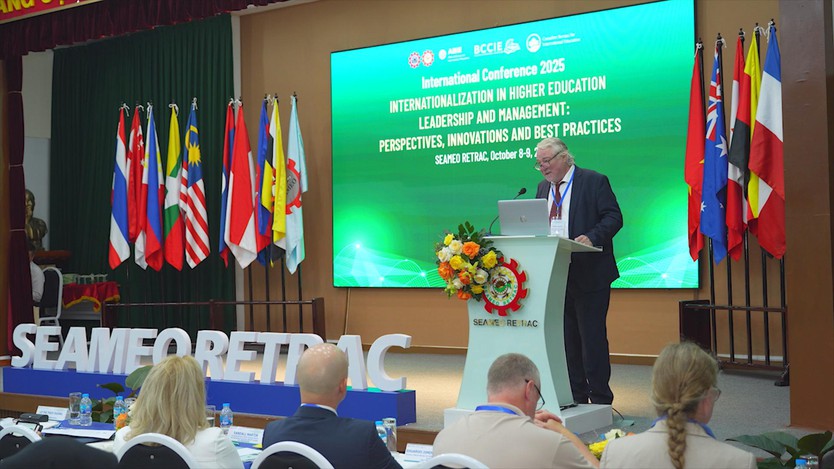 Hội thảo Quốc tế Seameo Retrac 2025: Quốc tế hóa trong Lãnh đạo và Quản lý Giáo dục Đại học- Ảnh 3.