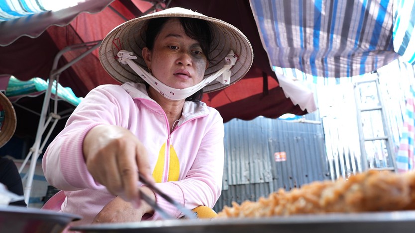 Diễm Quỳnh: Em ước mơ thành công an để lo cho mẹ, bảo vệ mọi người - Mái ấm gia đình Việt- Ảnh 3.