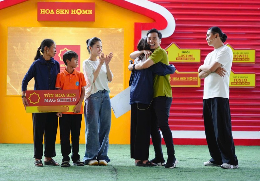 "Mái ấm gia đình Việt trao" hơn 1,5 tỉ đồng trong lần đầu tiên ghi hình tại Thủ đô Hà Nội - Ảnh 9.