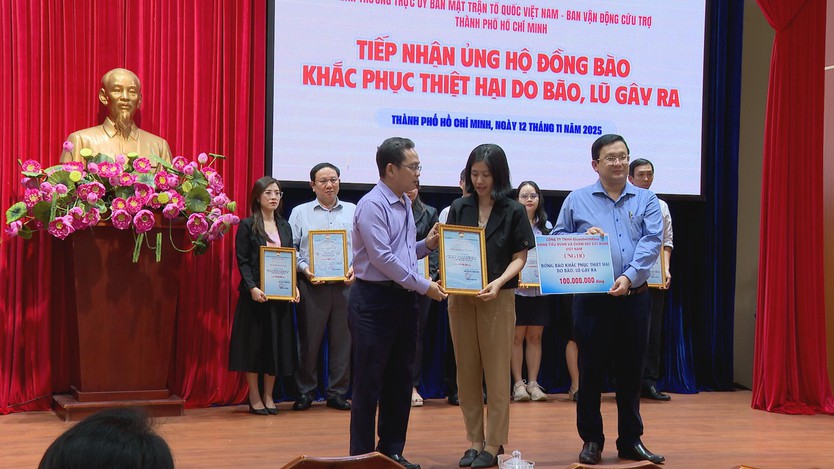 TP. Hồ Chí Minh: Hơn 224 tỉ đồng ủng hộ đồng bào bị thiệt hại do bão, lũ - Ảnh 3.