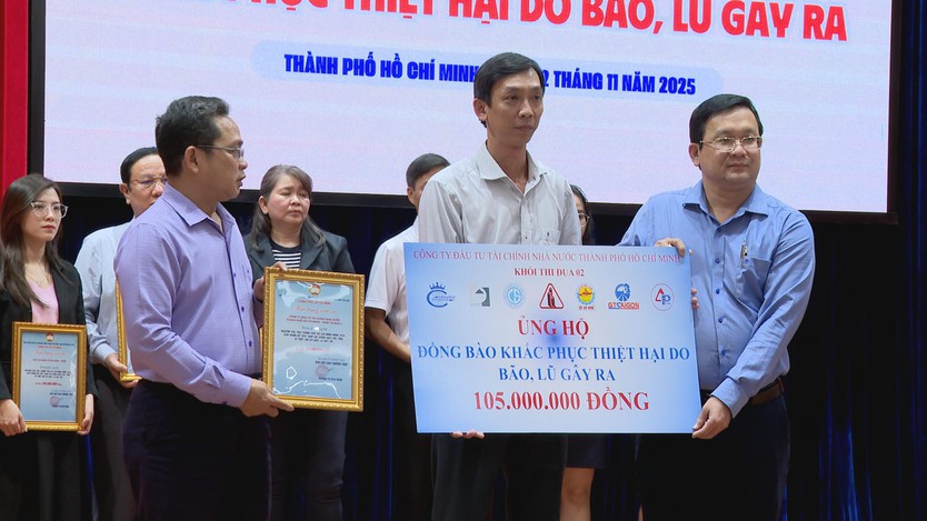 TP. Hồ Chí Minh: Hơn 224 tỉ đồng ủng hộ đồng bào bị thiệt hại do bão, lũ - Ảnh 5.