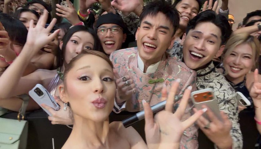 Orange tặng nón lá, dạy Ariana Grande đu trend 'Em chào sếp'- Ảnh 1.