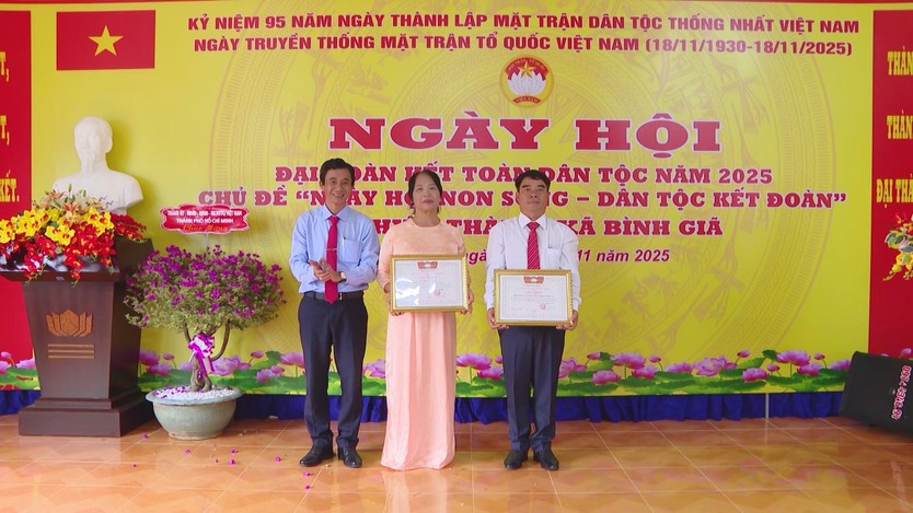 Lãnh đạo Thành ủy TP. Hồ Chí Minh dự Ngày hội Đại đoàn kết tại xã Bình Giã (Bà Rịa - Vũng Tàu)- Ảnh 3.