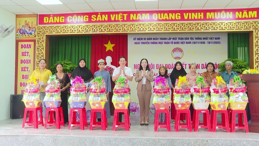 Ngày hội Đại đoàn kết toàn dân tộc tại ấp Nhân Trí, xã Xuyên Mộc: Hướng đến mục tiêu "An ninh - An sinh - An dân"- Ảnh 4.