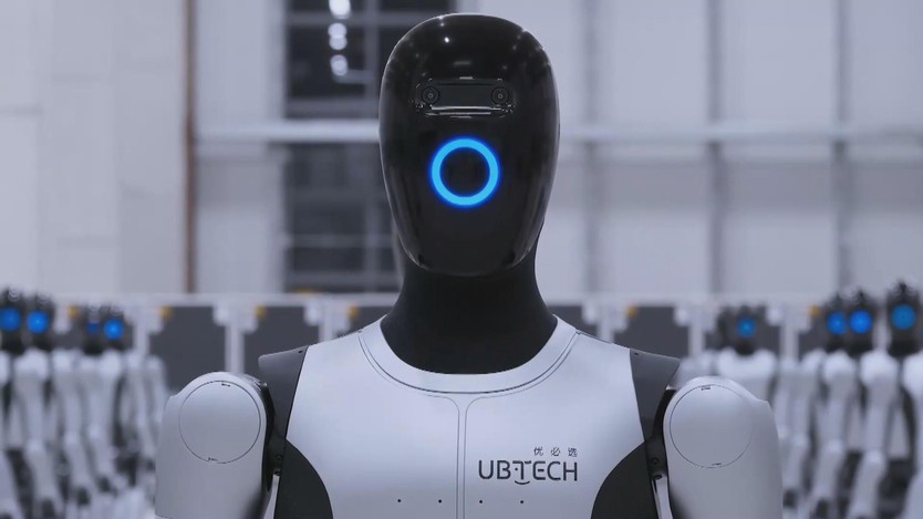 Hàng trăm robot hình người đồng loạt “hành quân” vào nhà máy Trung Quốc- Ảnh 1.