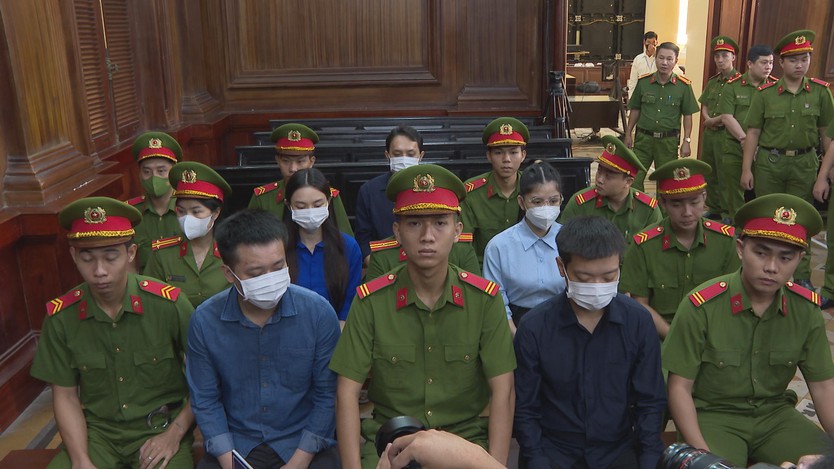 Hoa hậu Thùy Tiên, Quang Linh, 'Hằng du mục' cùng nhận mức án 2 năm tù - Ảnh 2.