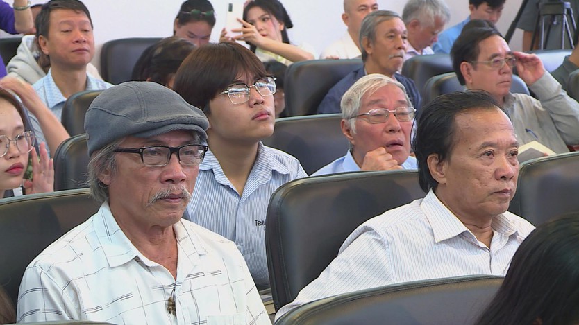 TP. Hồ Chí Minh sôi nổi Giao lưu Văn học Việt – Trung năm 2025 - Ảnh 1.