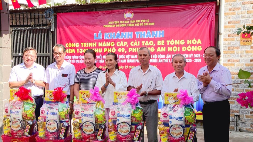 50 hộ dân cùng góp sức nâng cấp hẻm 1340 tại phường An Hội Đông- Ảnh 3.