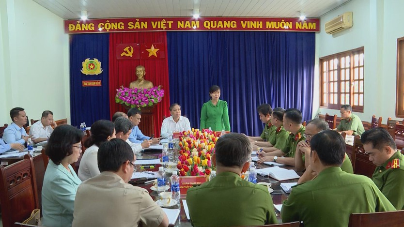 Đoàn giám sát HĐND TP.HCM kiểm tra công tác giam giữ và giải quyết khiếu nại tại Trại giam Bố Lá - Ảnh 4.