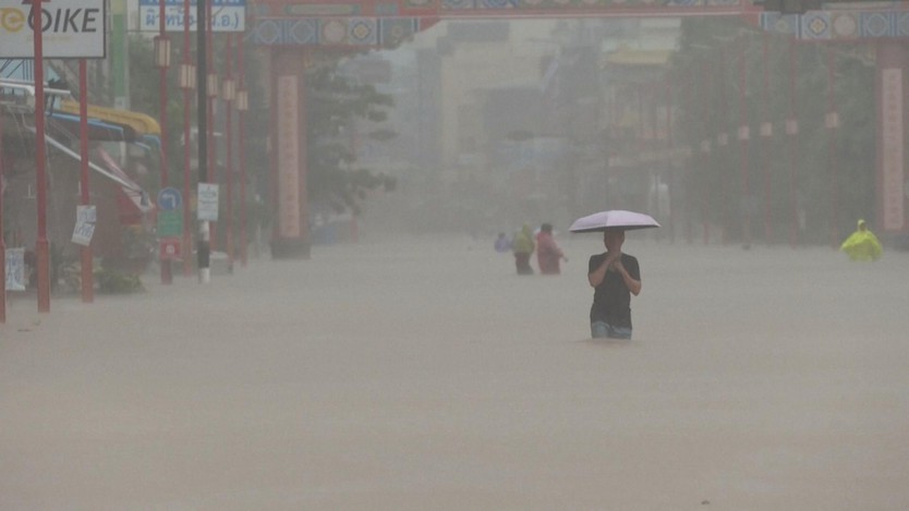 Mưa lũ lịch sử càn quét Thái Lan - Malaysia: Hat Yai hứng chịu lượng mưa cao nhất 300 năm - Ảnh 3.