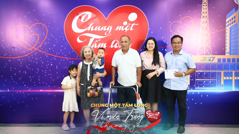 Những tấm lòng cao tuổi góp sức "Chung một tấm lòng: Vì miền Trung thương yêu"- Ảnh 4.