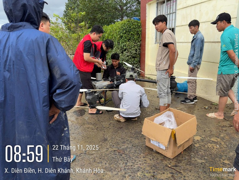 Viettel đồng hành với người dân vùng thiên tai - Ảnh 5.