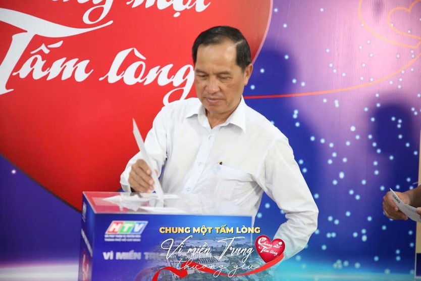 Sôi nổi không khí quyên góp quỹ "Chung một tấm lòng: Vì miền Trung thương yêu" - Ảnh 6.