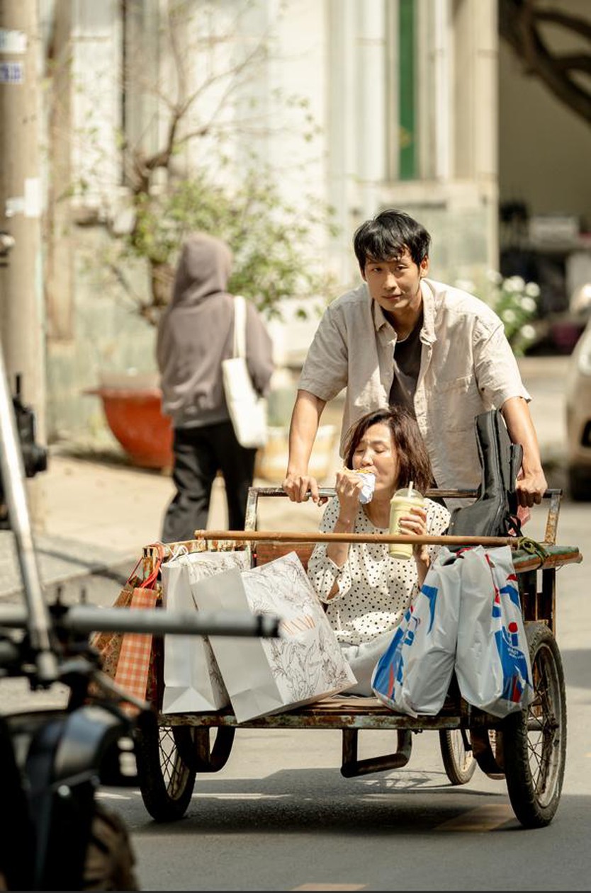 "Mưa đỏ" thắng lớn với 5 giải tại Liên hoan phim Việt Nam lần thứ 24 - Ảnh 34.