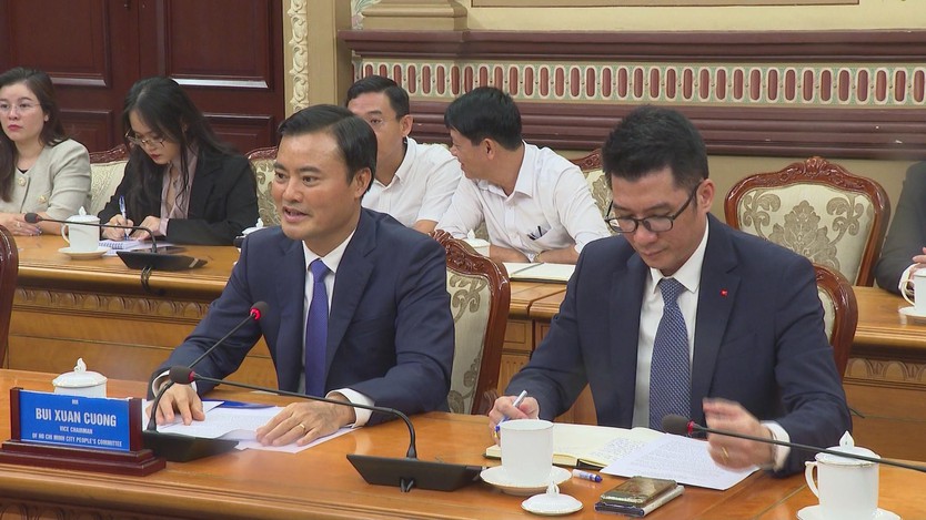 Ban lãnh đạo TP. Hồ Chí Minh tiếp đón và làm việc với đoàn công tác TP. Quảng Châu,Trung Quốc - Ảnh 2.