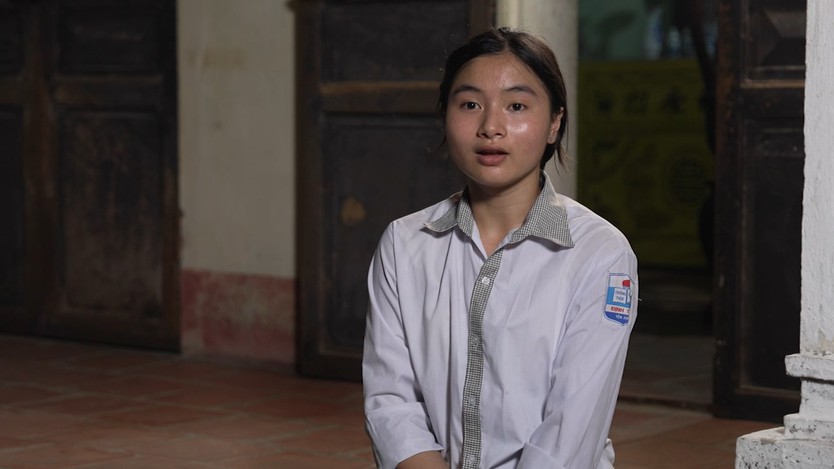 Cô bé mất cha đúng Mùng 1 Tết khiến các nghệ sĩ xót xa - Mái ấm gia đình Việt - Ảnh 7.