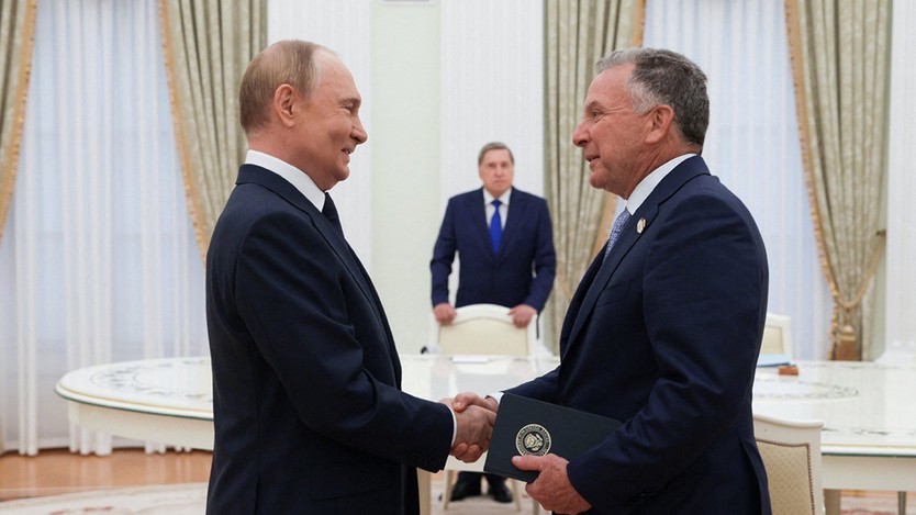 Ông Trump cử người sang Nga thảo luận đề xuất chấm dứt xung đột Ukraine- Ảnh 1.