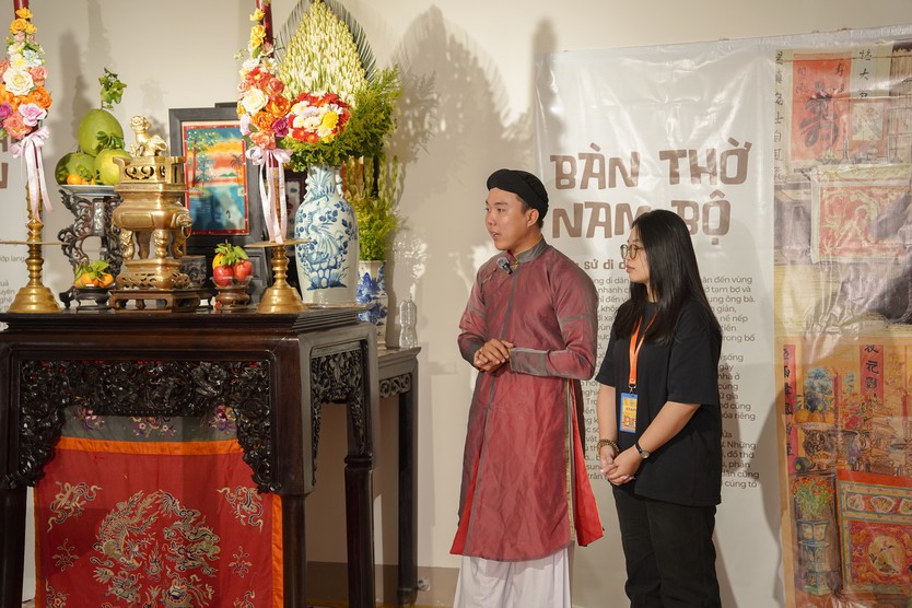 Giới trẻ TP.HCM hào hứng khám phá tín ngưỡng thờ cúng qua dự án “Ông Gánh Bà Nâng” - Ảnh 4.