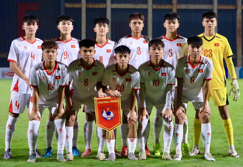 Bảng xếp hạng vòng loại U17 châu Á mới nhất: Việt Nam xuất sắc lấy lại ngôi đầu từ Malaysia- Ảnh 1.