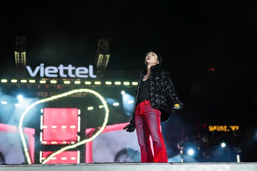 Y-FEST 2025 – Hàng chục nghìn khán giả hòa nhịp thấu cảm cùng âm nhạc và công nghệ của Viettel - Ảnh 7.