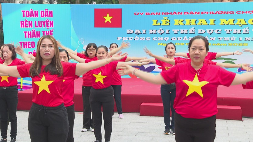 Phường Chợ Quán sôi nổi khai mạc Đại hội Thể dục Thể thao lần thứ I năm 2025- Ảnh 1.