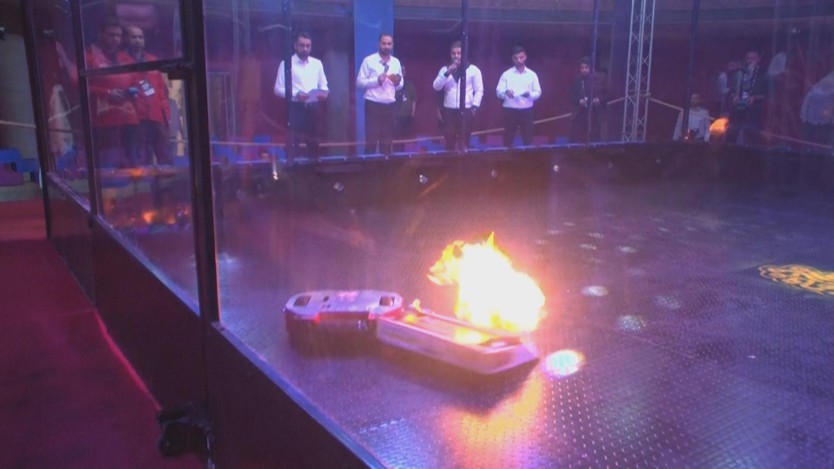 Đấu robot trong khuôn khổ Tech Olympic tại Iran - Ảnh 3.