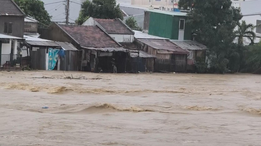 60 Giây ngày 30/11/2025 | Khánh Hòa: Nông dân chật vật khôi phục sản xuất sau mưa lũ - Ảnh 3.