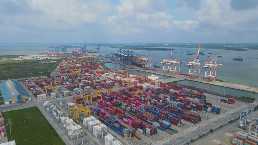 Vươn khơi - Ngày 30/11/2025 | Quy hoạch mới: Cái Mép - Thị Vải có chiều dài tuyến bến lớn hơn cả Singapore - Ảnh 1.