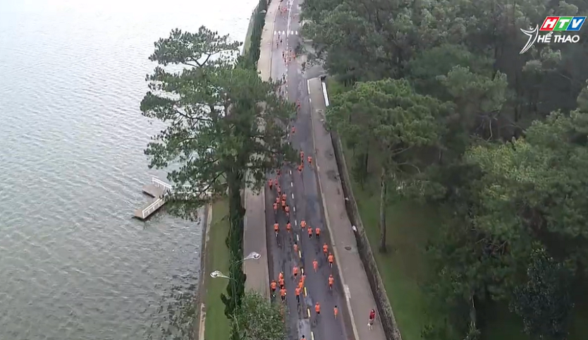 Hướng đến Giải marathon Đà Lạt 2025: “Mỗi bước chân - Một ước mơ” - Ảnh 1.