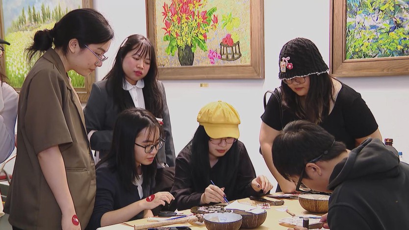 "Đêm Bảo tàng": Sản phẩm văn hóa và nghệ thuật ban đêm độc đáo giữa lòng Thủ đô - Ảnh 2.