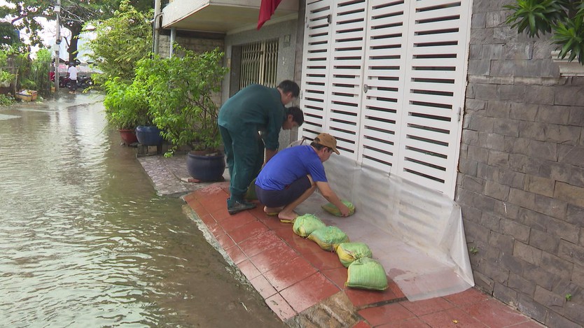 TP. Hồ Chí Minh chủ động chống ngập nặng do triều cường kết hợp mưa lớn- Ảnh 10.