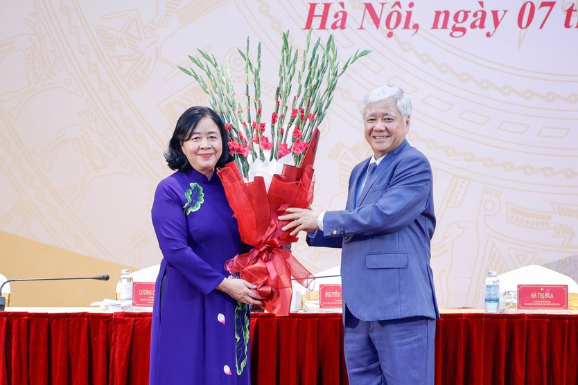 Bà Bùi Thị Minh Hoài làm Chủ tịch Ủy ban T.Ư Mặt trận Tổ quốc Việt Nam - Ảnh 2.