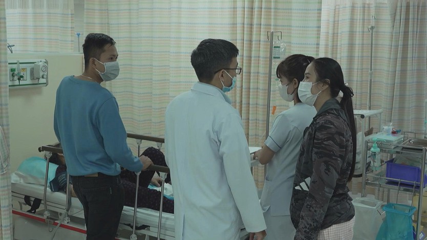 Vi khuẩn Salmonella gây ngộ độc bánh mì: Hơn 80 người nhập viện tại TP. Hồ Chí Minh - Ảnh 2.