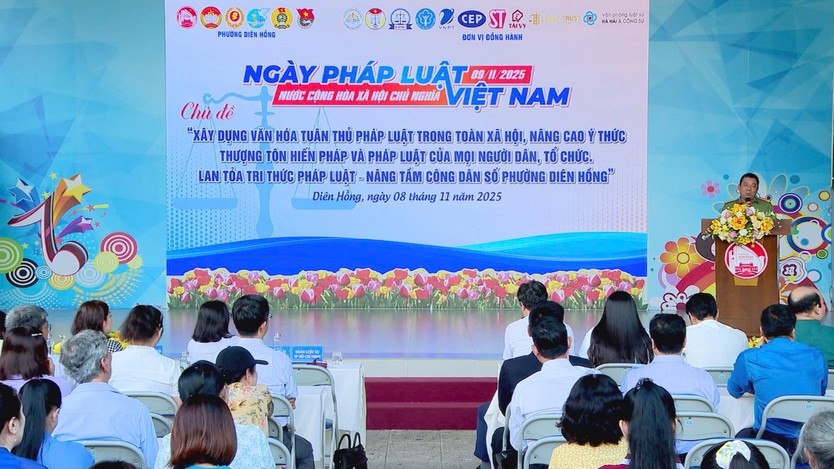 TP. Hồ Chí Minh: Đa dạng hình thức tuyên truyền pháp luật tại phường Diên Hồng- Ảnh 1.